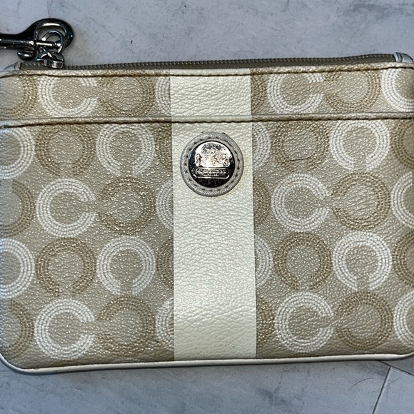 Coach Vintage wristlet Cream & tan EVC Full front pocket horse & carriage logo - Picture 4 of 12